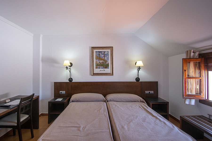 Habitación con balcón Imagen habitación doble con balcón